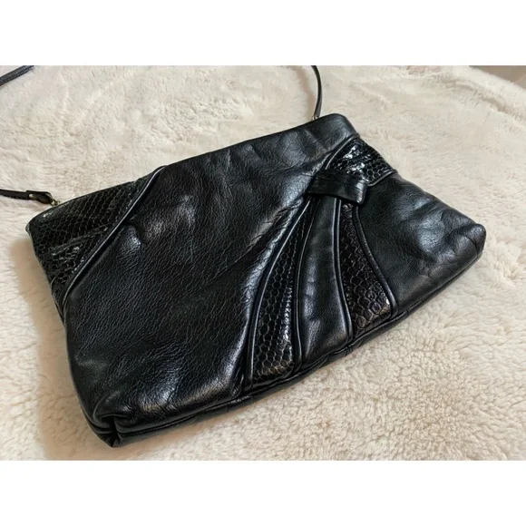 Designer black faux leather handbag. - Picture 3 of 11